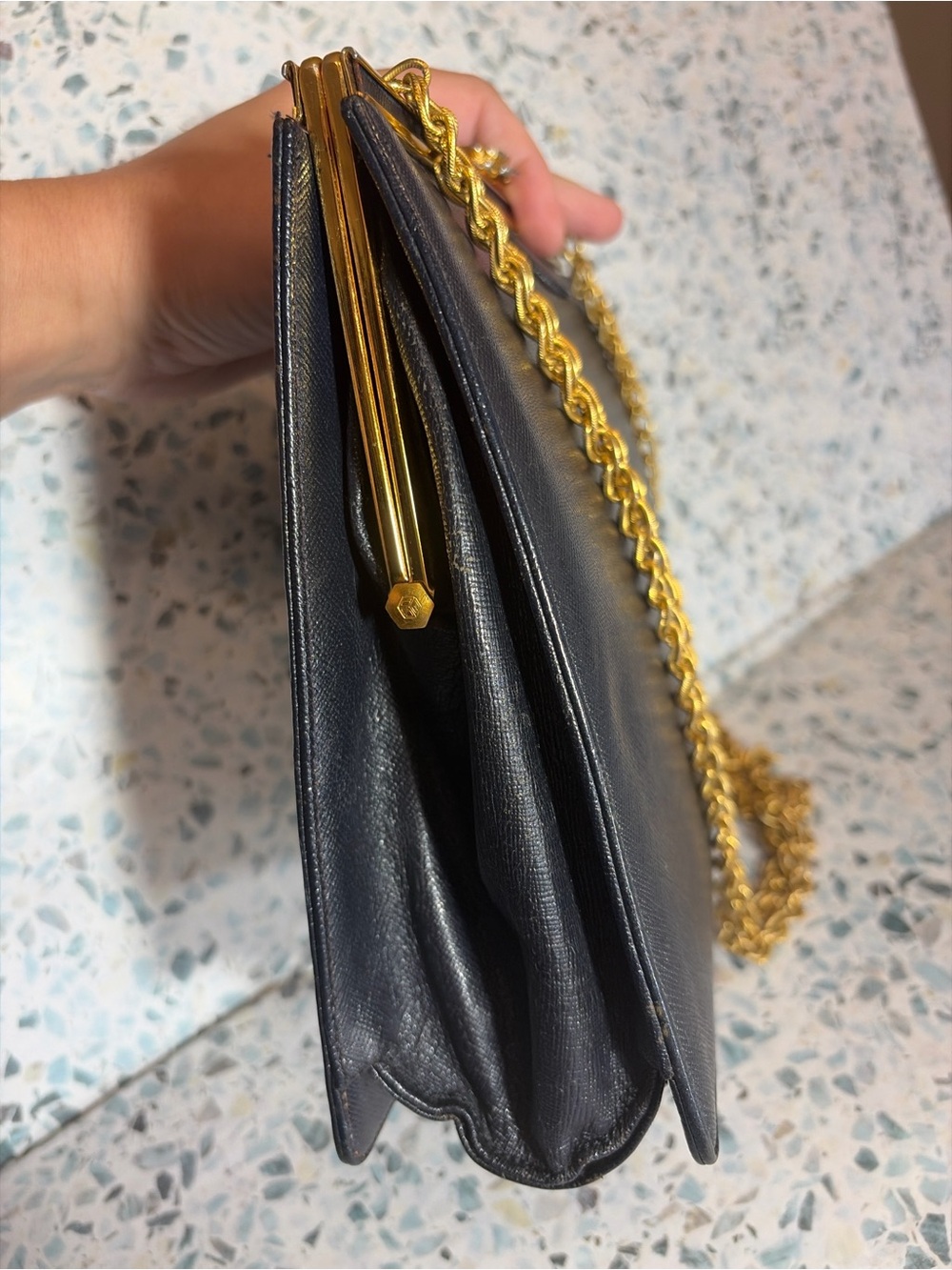 Bienen Davis Vintage Black Leather Frame Bag Gold Chain Shoulder Purse - Picture 5 of 9